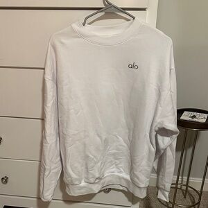 ALO Accolade Crew Neck Pullover- White